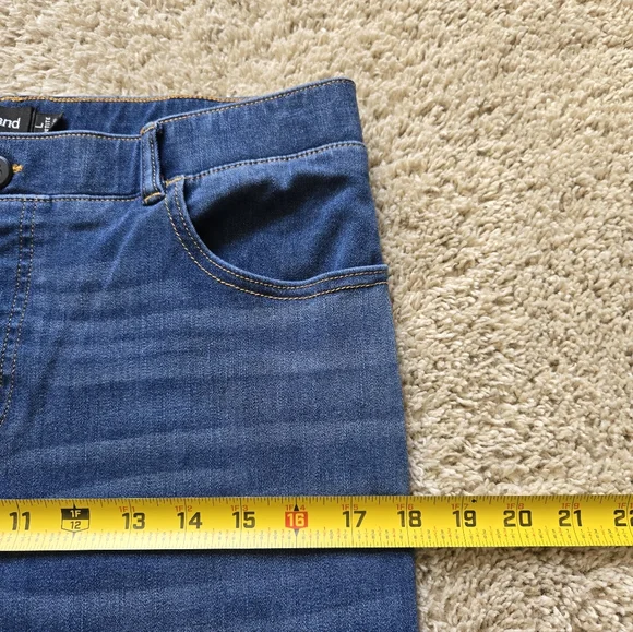 Betabrand Pull On Jeans Womens L Petite Blue Straight - Picture 8 of 11